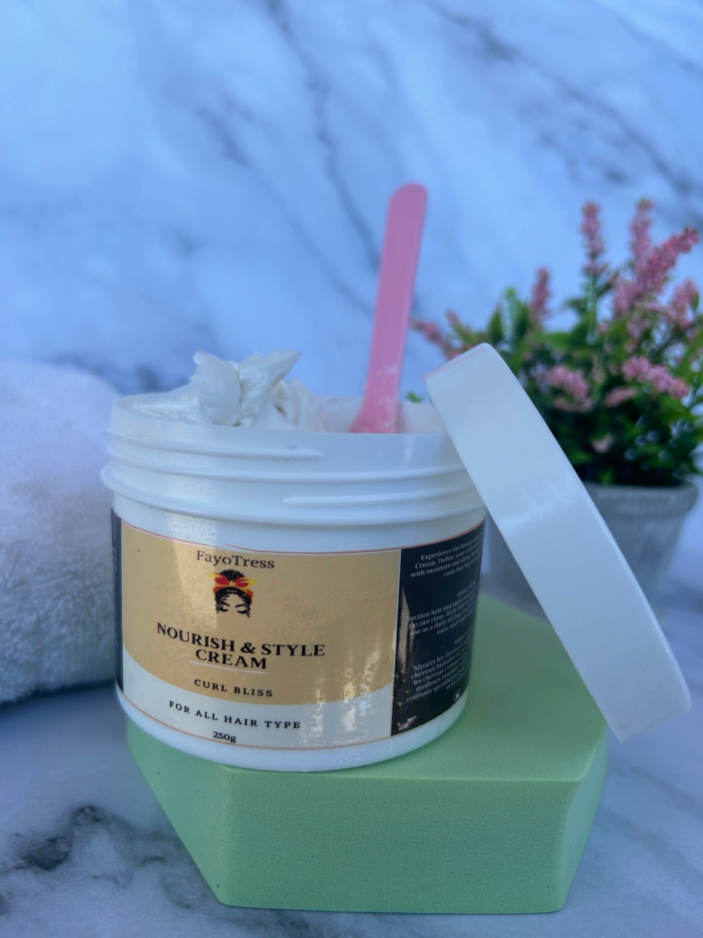 Crème Nourrissante & Coiffante